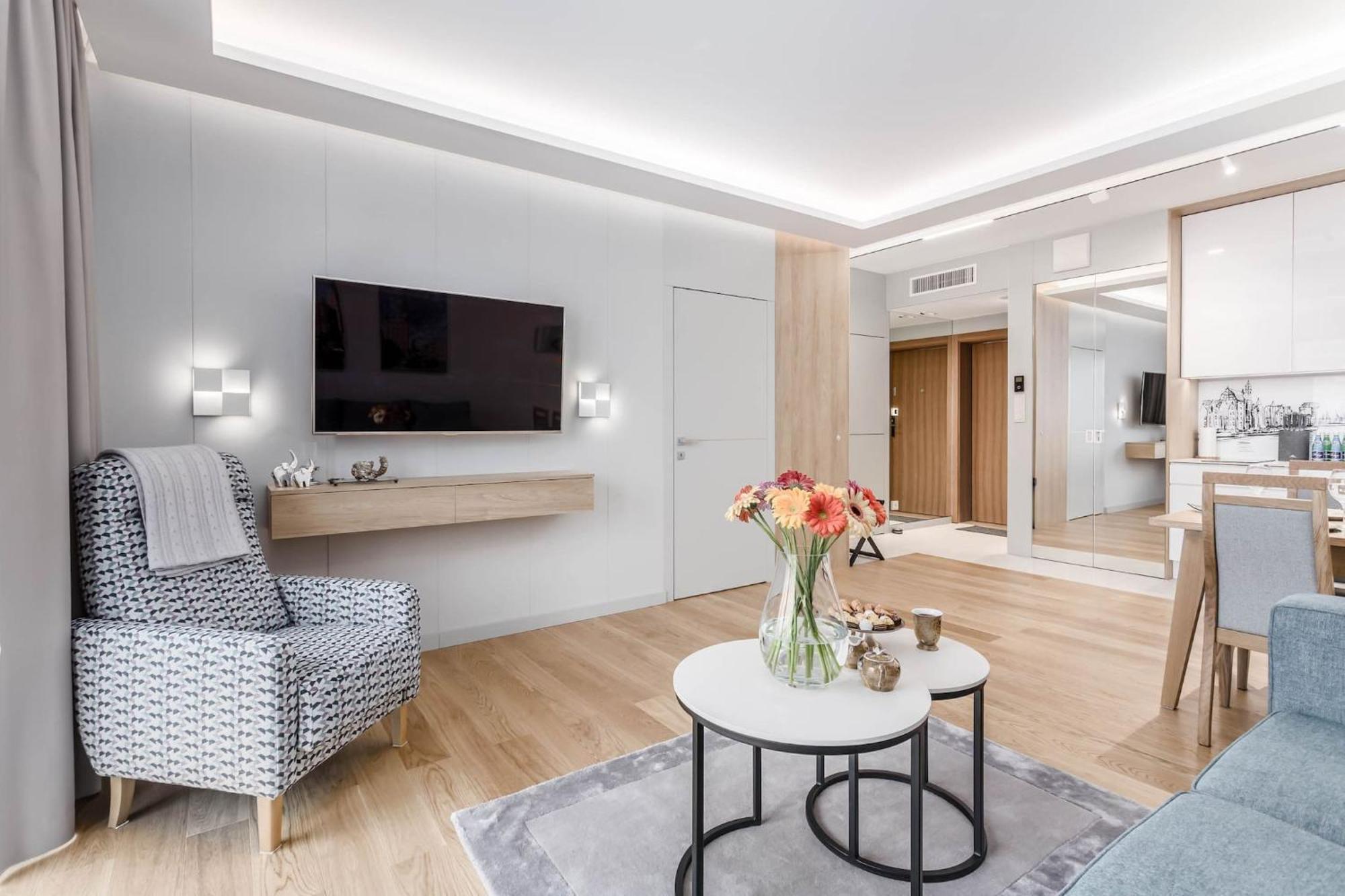 Deo Plaza - Old Town By Rent Like Apartament
